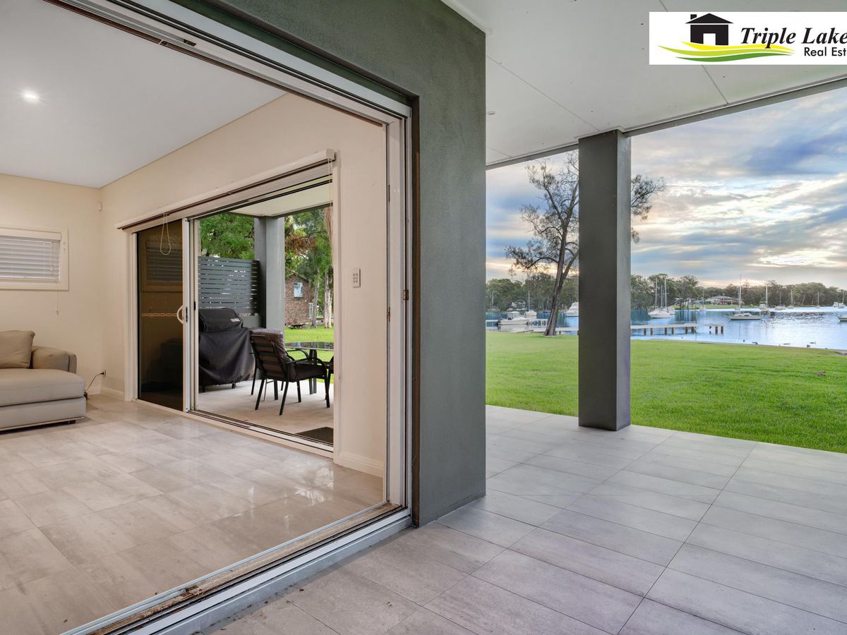 12 Gordon Avenue, Summerland Point
