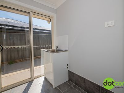 27 Hindmarsh Esplanade, Dubbo