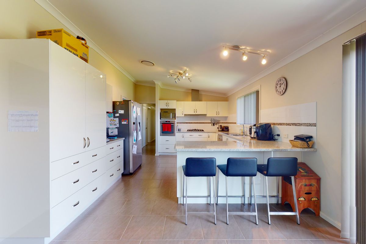 7779 Fitzroy Street, Geurie SJ Shooter Real Estate