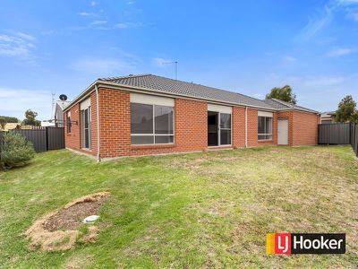 3 Bay Vista, Pakenham