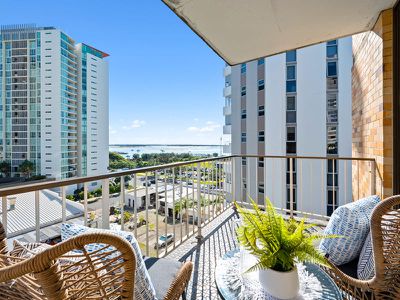 21 / 72 Marine Parade, Southport
