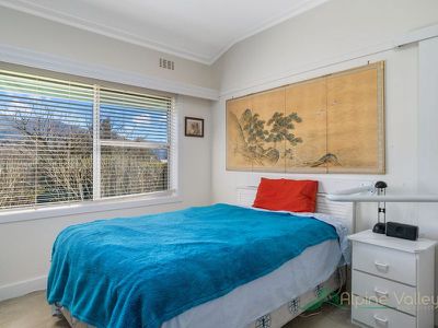 14 Beauty Avenue , Mount Beauty
