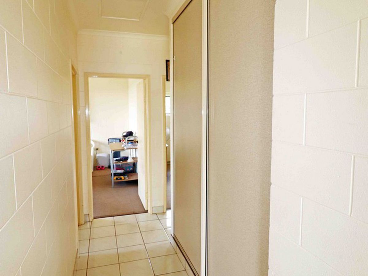 17 Turner Avenue, Atherton