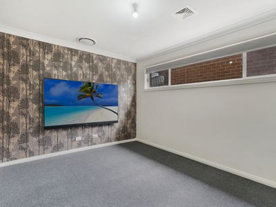 10 Tropea Street, Austral