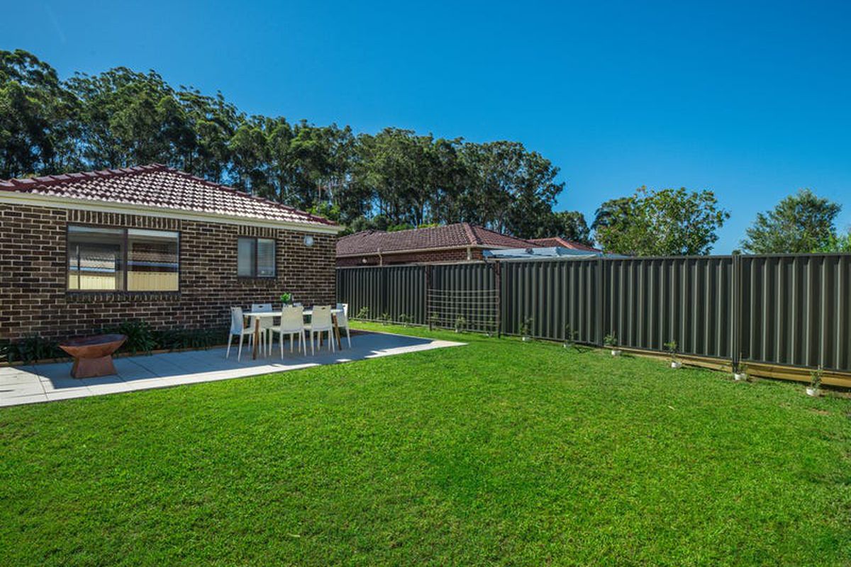 1 / 32 Treeview Place, Mardi