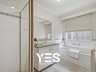 1A Daniher Close, Berwick