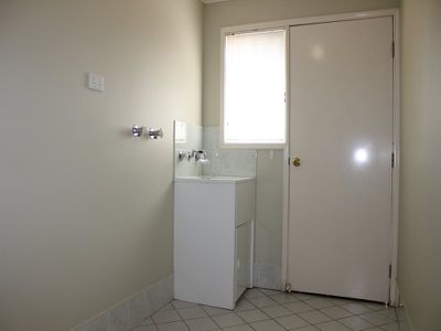4 Finley Close, Bathurst