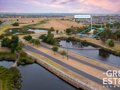 8 Kemsley Green, Cranbourne East