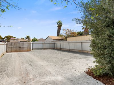 26 Collins Street, Piccadilly