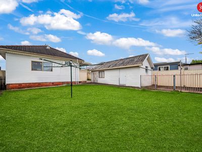 6 Isis Street, Fairfield West