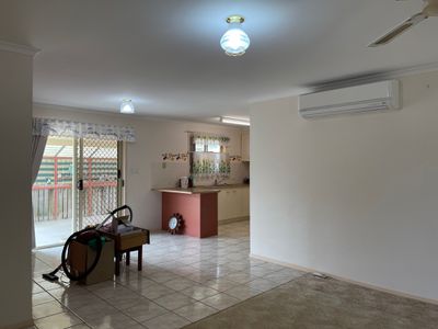 5-7 Caswell Court, Torquay