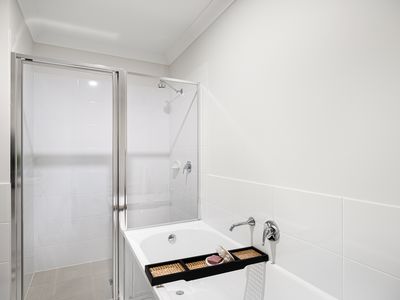 2 / 259 Settlers Boulevard, Chisholm