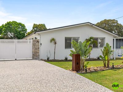 77 Buff Point Avenue, Buff Point