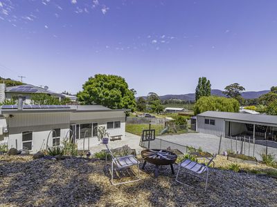 1936 Huon Highway, Grove