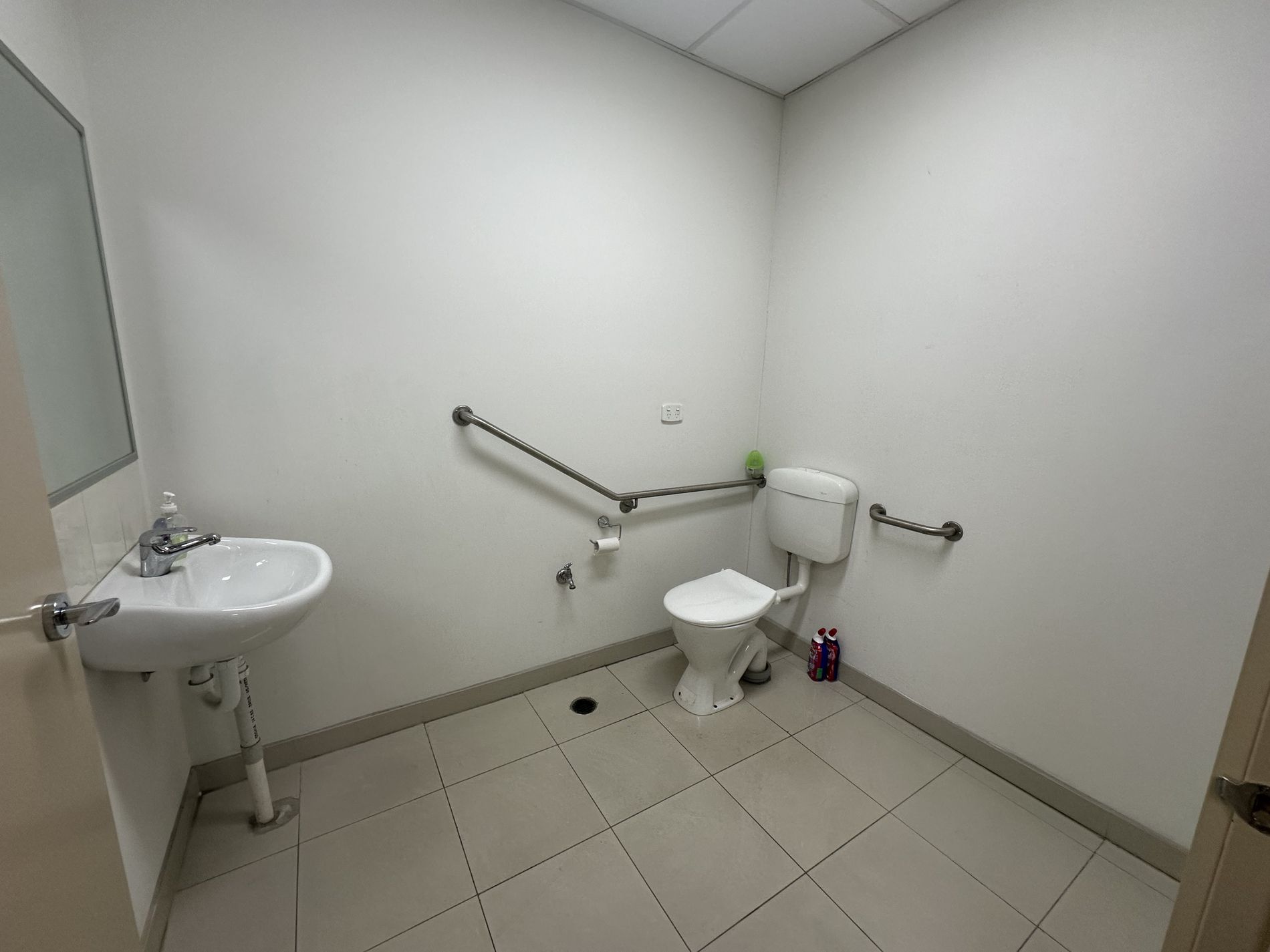 Office 7 / 21 Westside Drive, Laverton North
