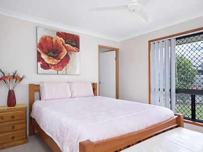 2 Sandys Pl, Kawana