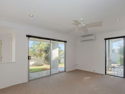 30 Burrows Street, Biggera Waters