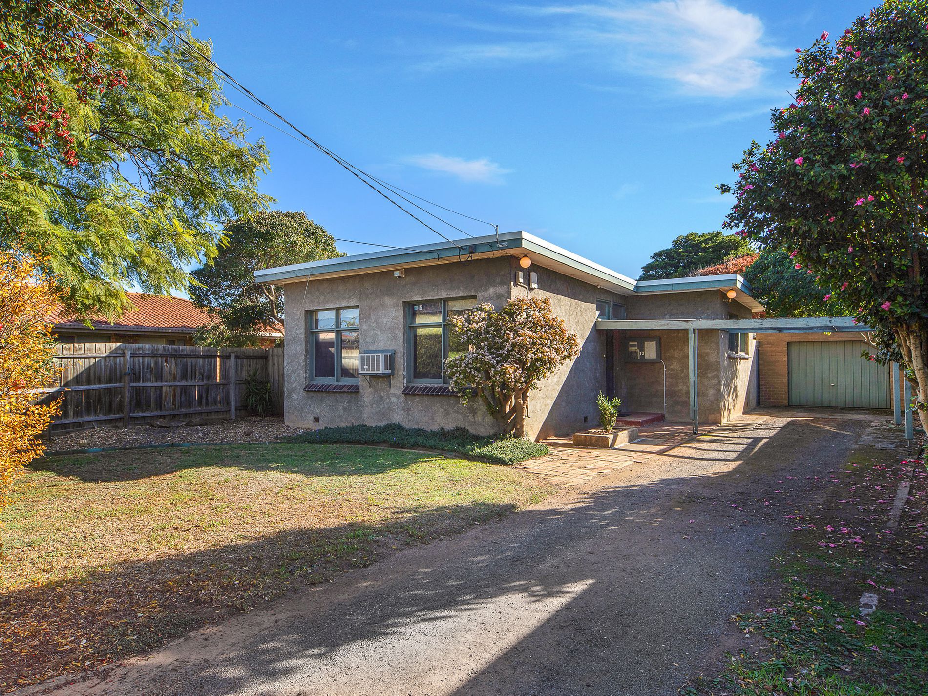 12 Scotsburn Grove, Werribee