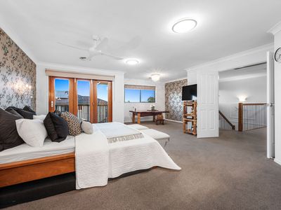 31 Baychester Place, Wakerley