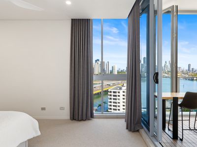 1601 / 4 COMO CRESCENT, Southport