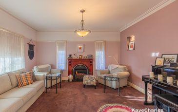18 Beaconhill Drive, Beaconsfield