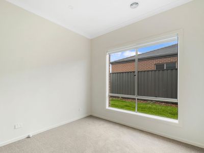 50 Daglish Way, Werribee