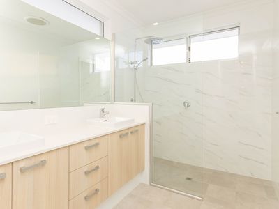14 Valehouse Vista, Aveley