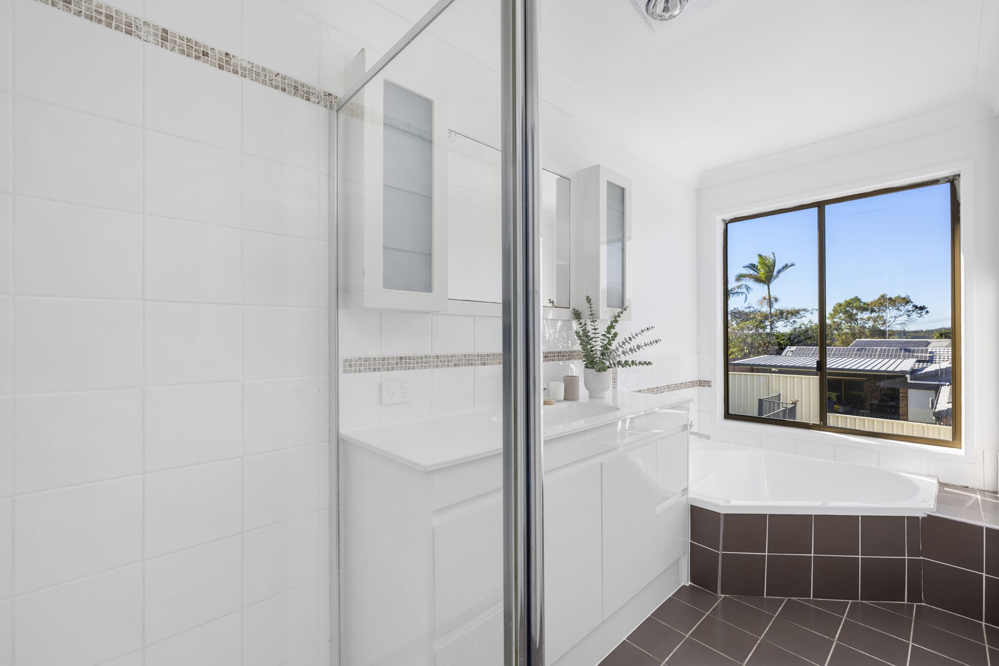 3 Warrandah Street, Rochedale South