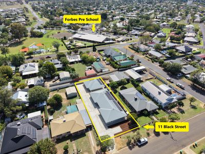 11 Black Street, Forbes