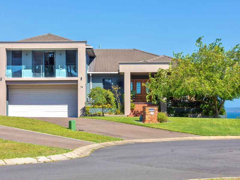 19 Albacore Crescent, Eden