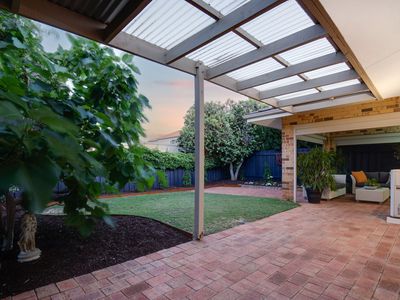 22 Godetia Gardens, Mount Claremont