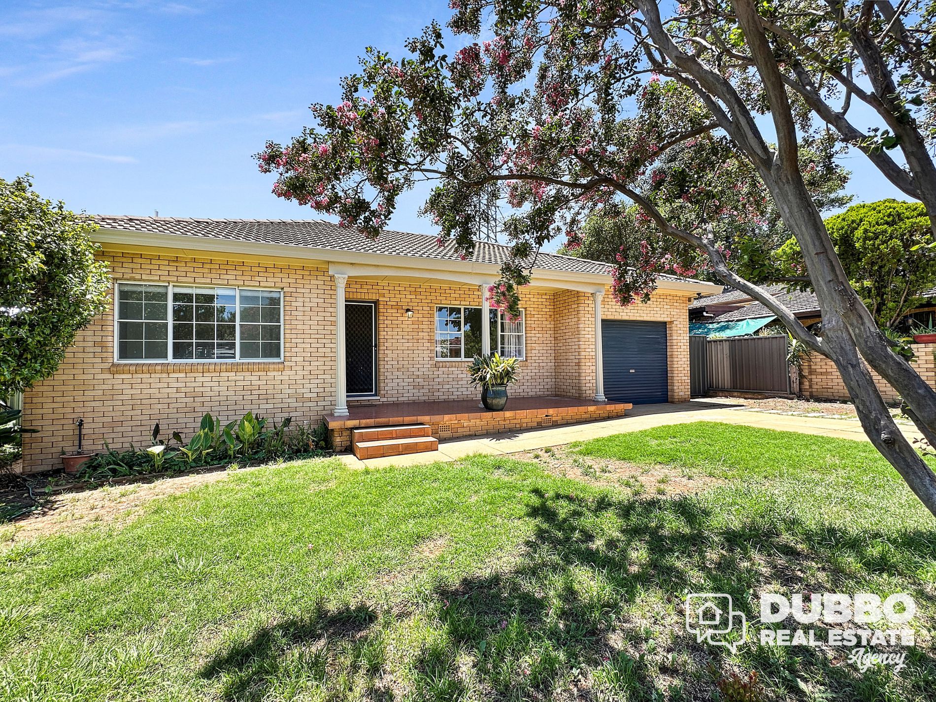 44 Banksia Crescent, Dubbo