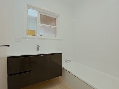 8 Shearn Crescent, Doubleview