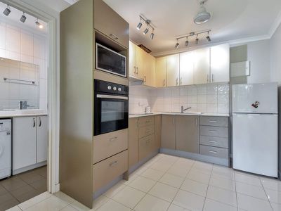 27 Forrest Parade , Bakewell