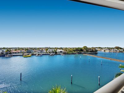 87 / 57 Grand Parade, Kawana Island