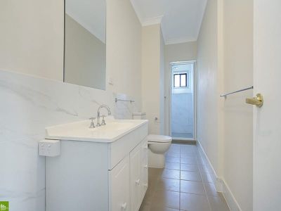 30 Hurry Crescent, Warrawong