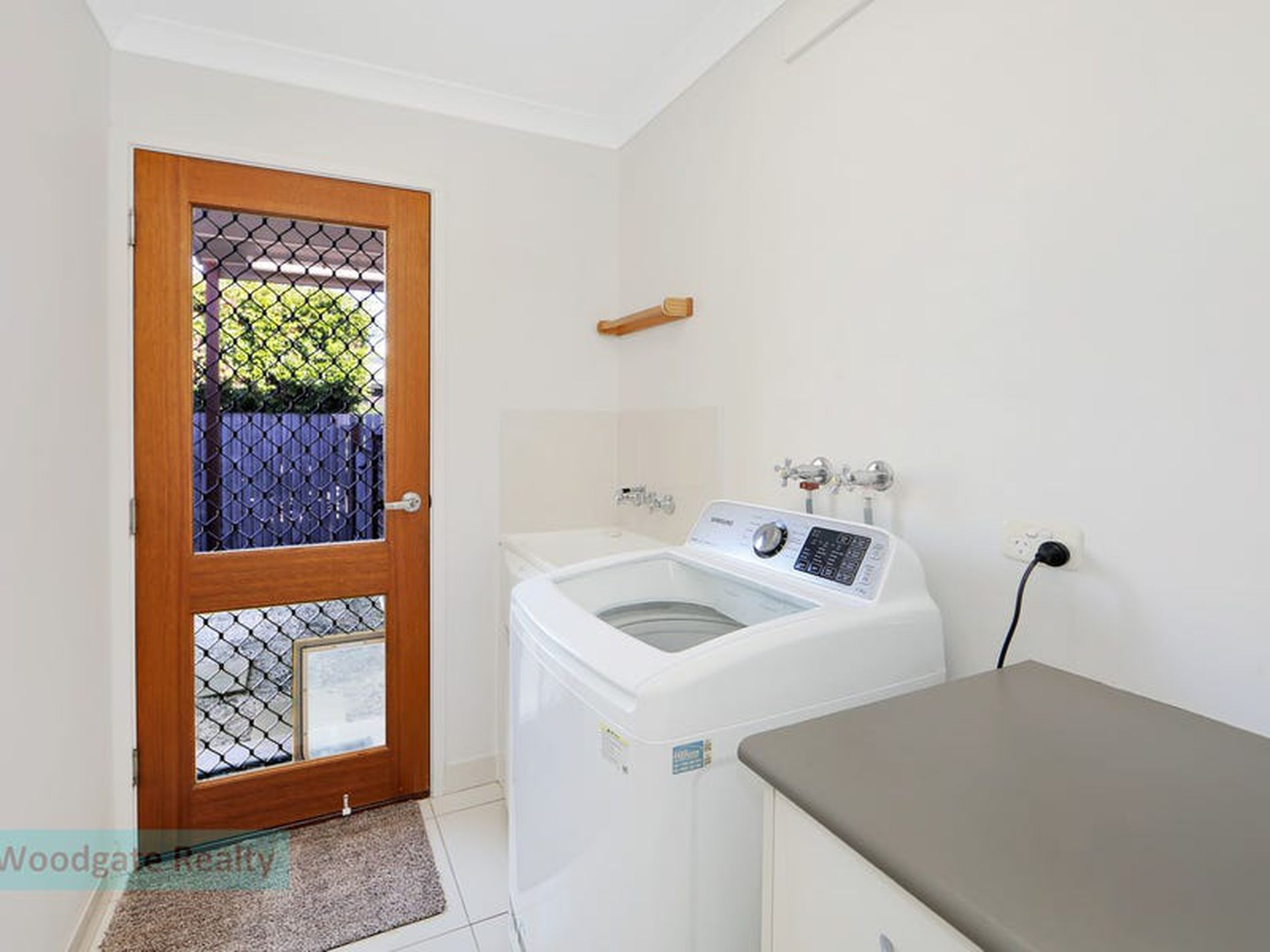 4 Schooner Ct, Woodgate