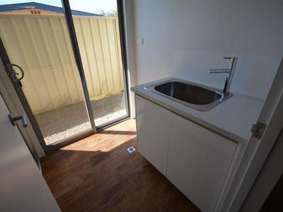 6B Moondoorow Street, Newman