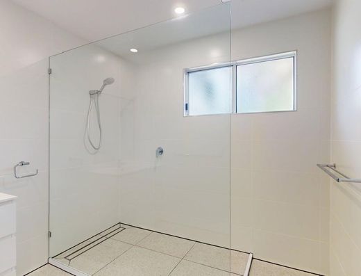 Fully Renovated Family Home image 4