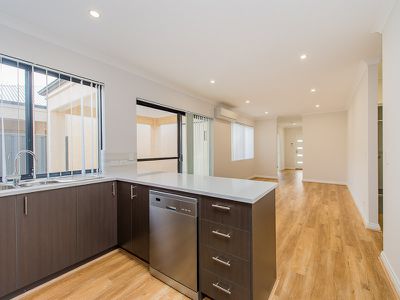 103B Centre Street, Queens Park