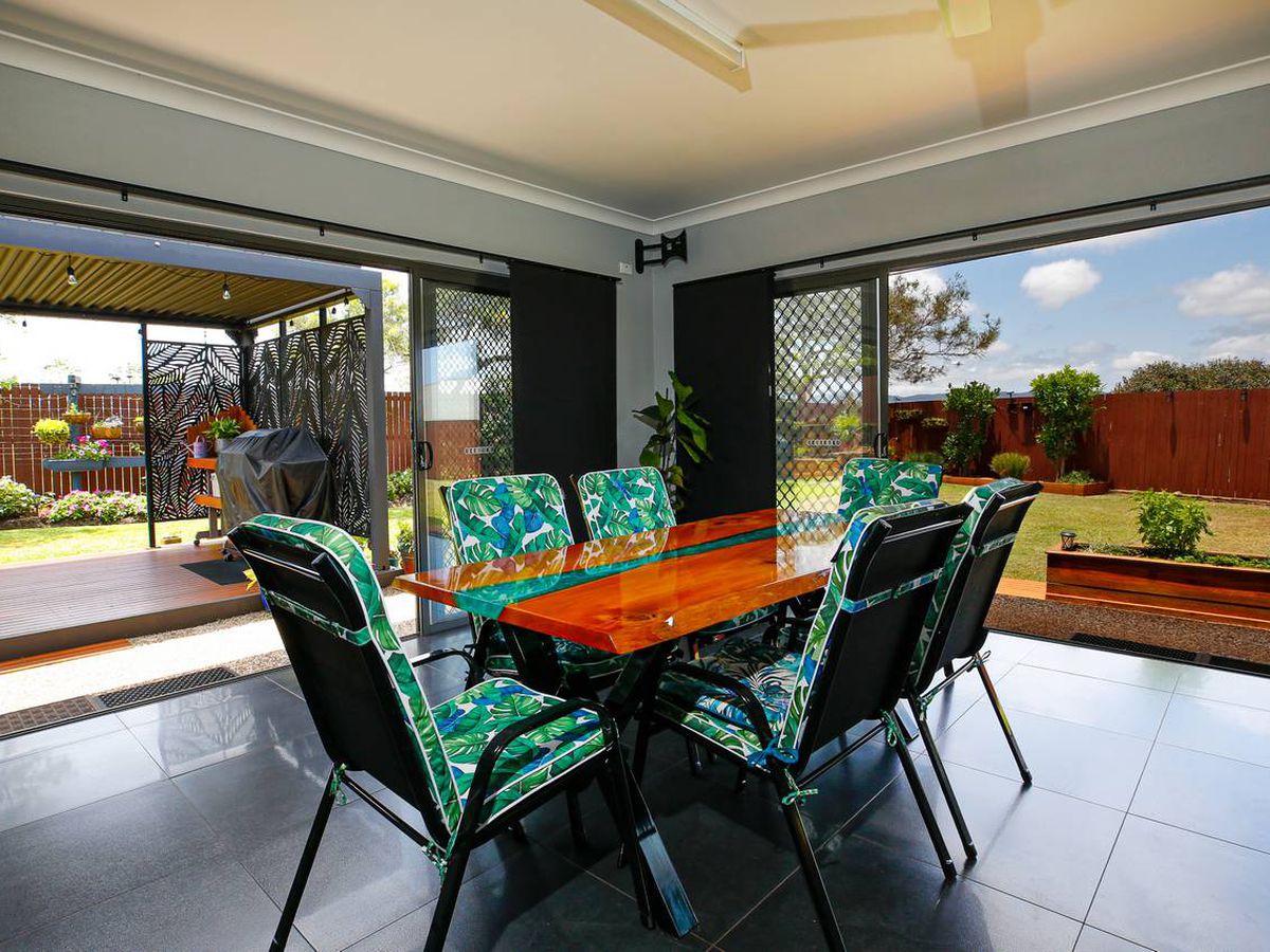 13 Lavender Crescent, Atherton