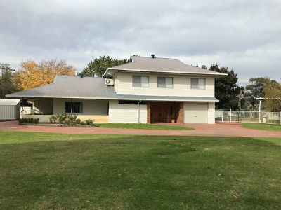 72 Moulamein Road, Barham