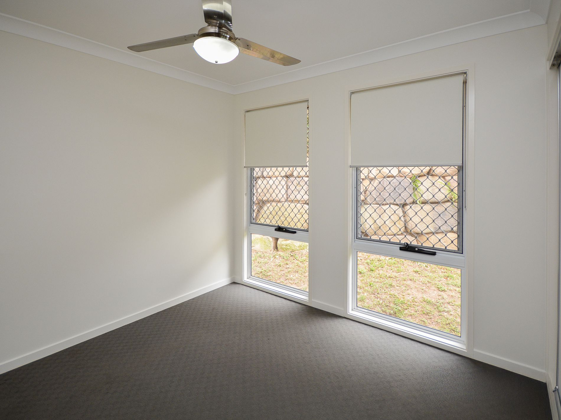 1 / 17 Faustina Close, Augustine Heights