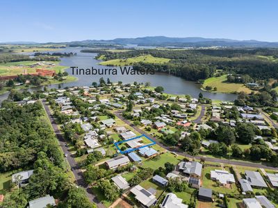 24 Currawong Avenue, Yungaburra