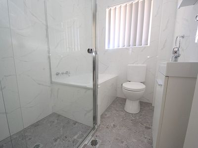 4 / 16 Shadforth Street, Wiley Park