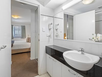 212 / 126-128 Mounts Bay Road, Perth