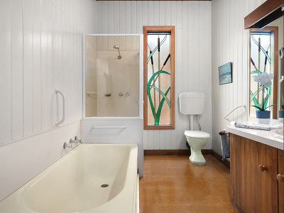 44 Lawton Avenue, Geelong West