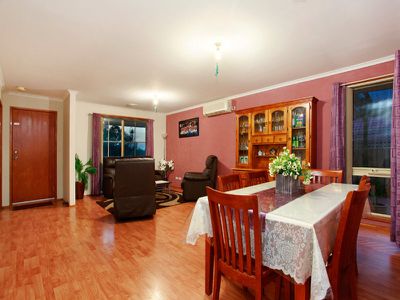 16 Sandhurst Mews, Hampton Park