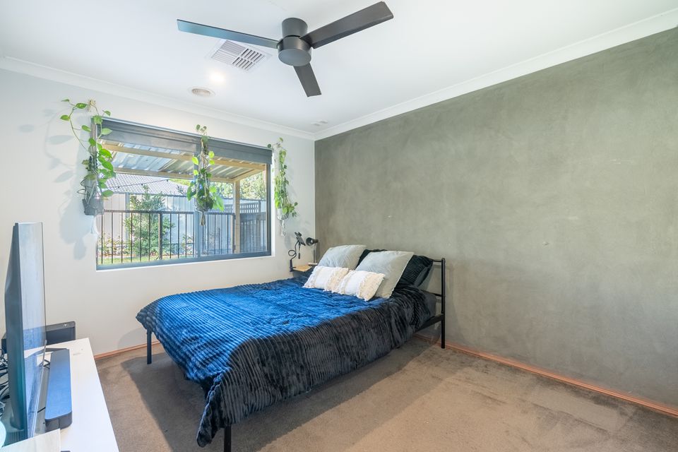18 Oak Way, Baldivis