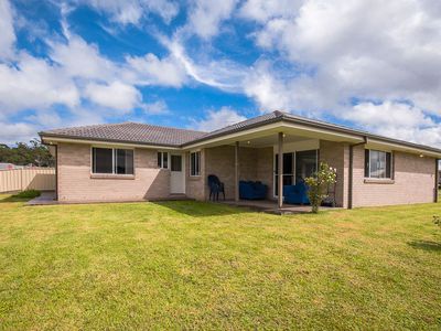 4 Frangipani Avenue, Ulladulla